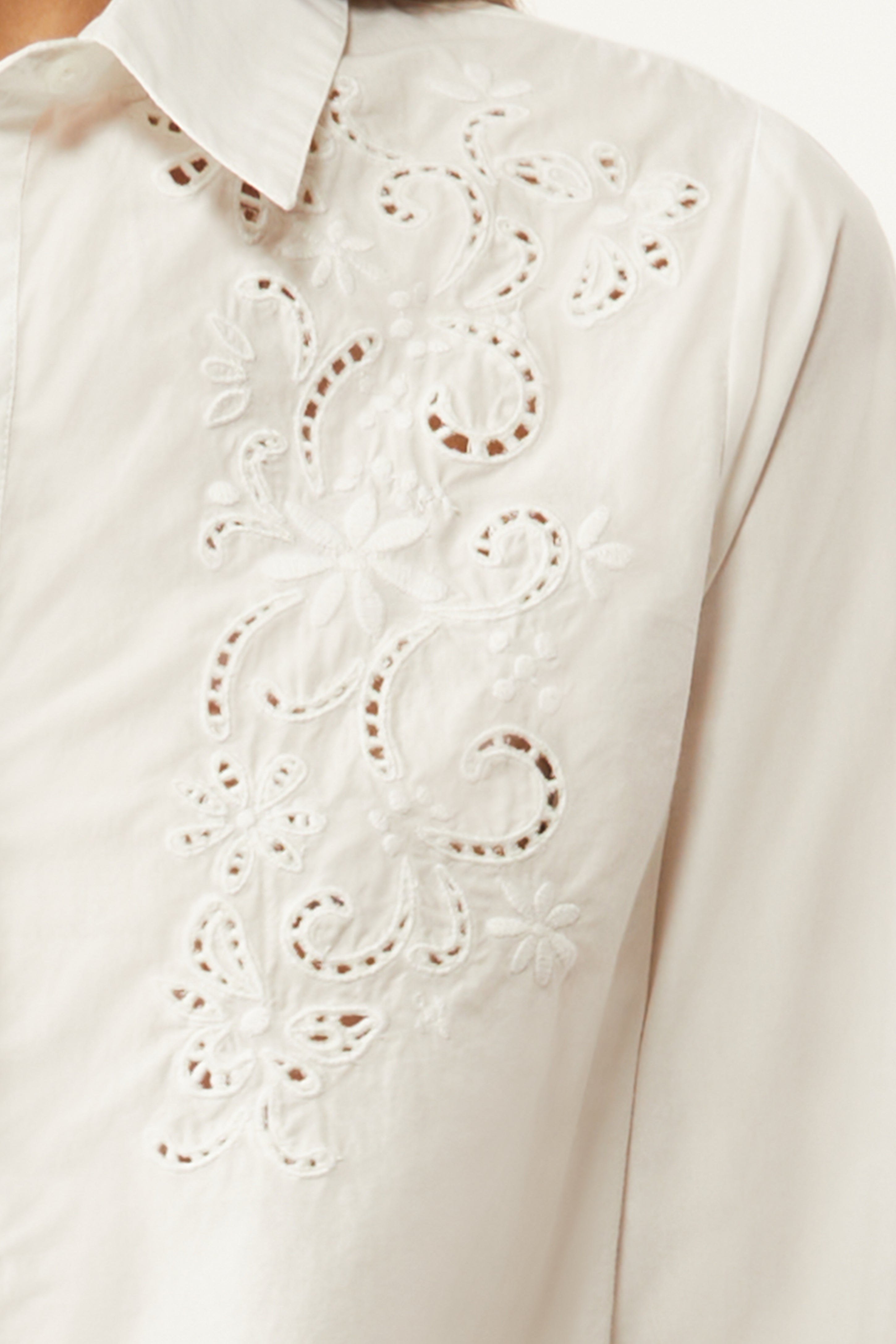 White deals embroidered shirt