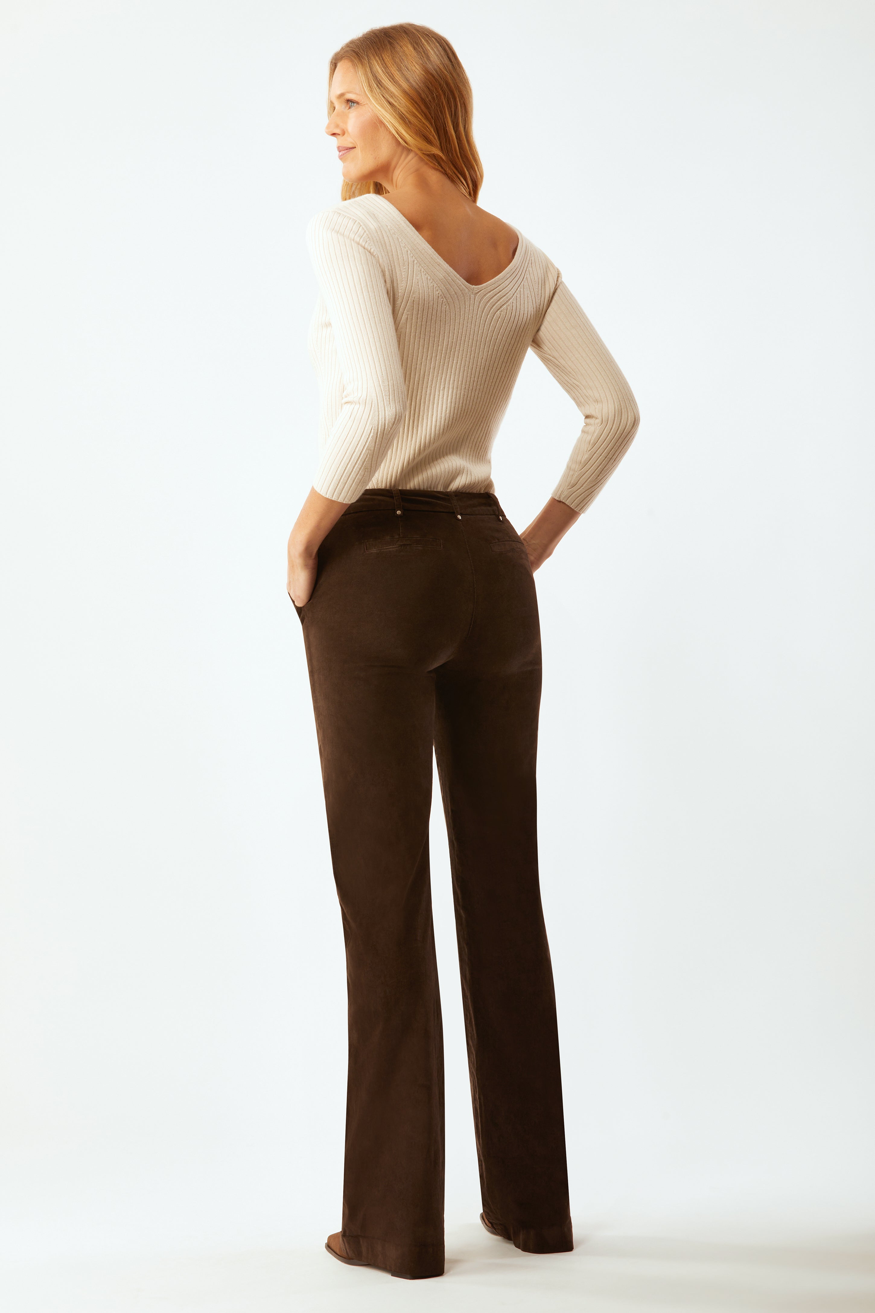 Women's Après Cord Slacks | Comfortable pants in soft, stretchy corduroy.